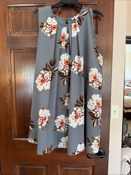 Umgee Dresses & Skirts - Umgee Grey Floral Tank Dress with Cream and Brown and burgundy Accents